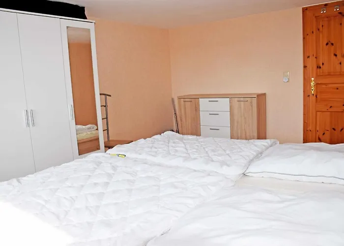 Apartmán Mit Reetdach Und Seebli Groß Zicker