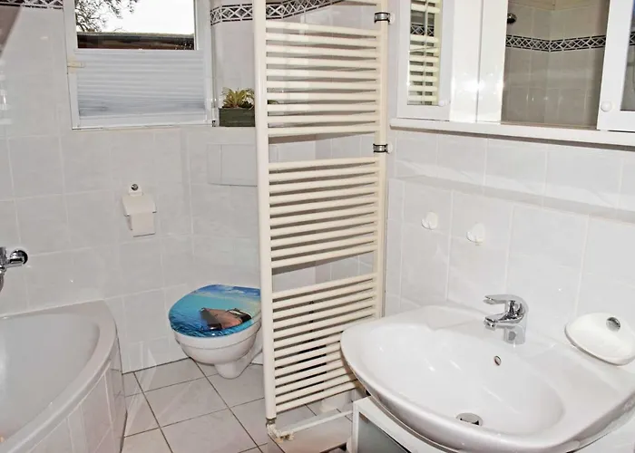 Mit Reetdach Und Seebli Apartmán